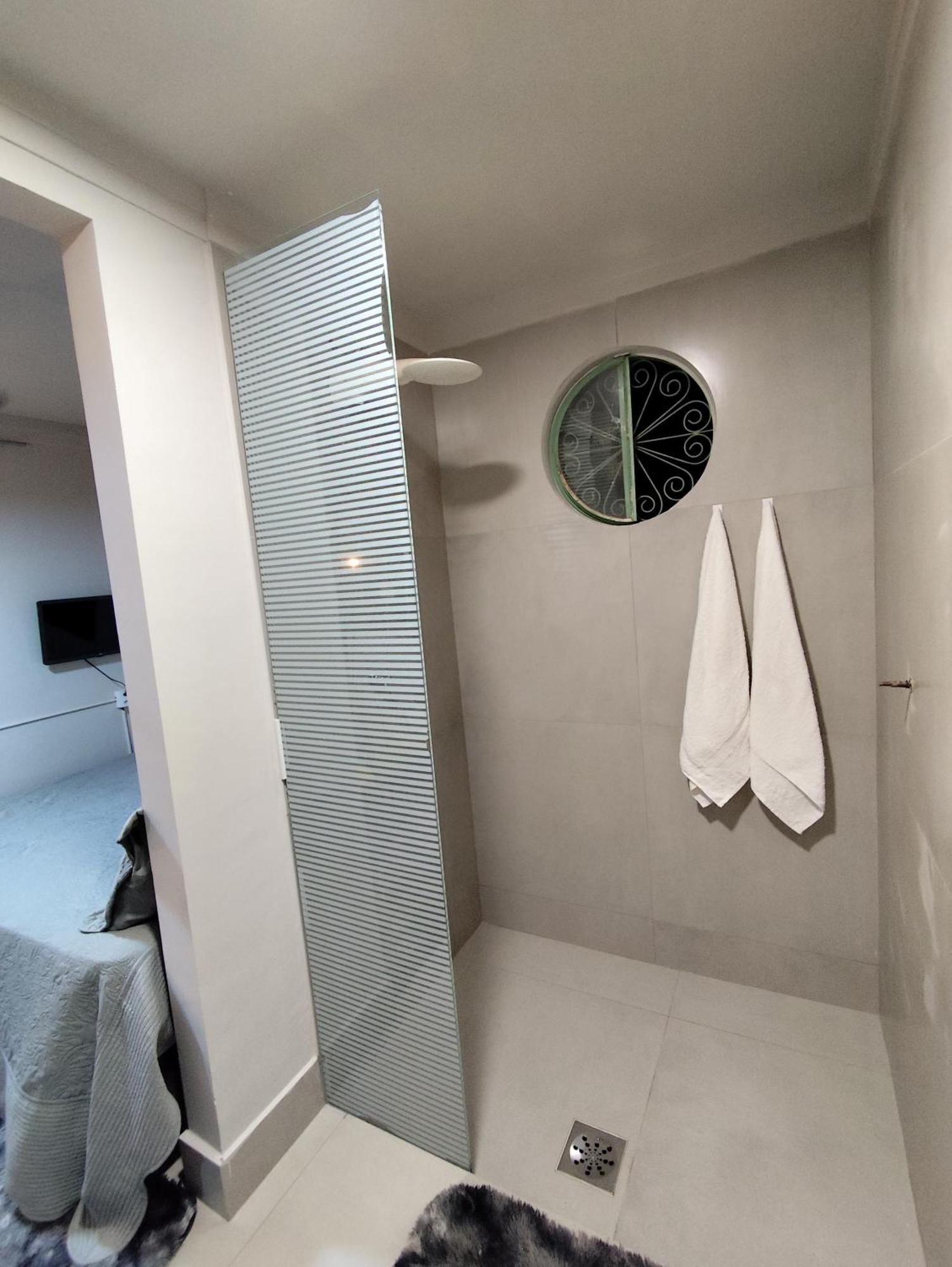Casa Colonial Com E Quartos Privativos - Residencial Homestay