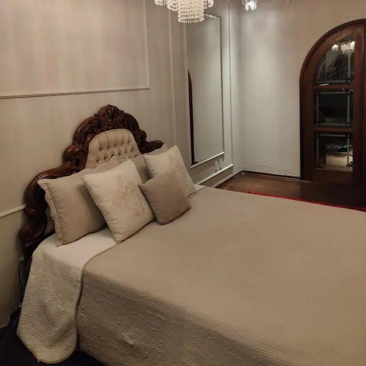 Casa Colonial Com E Quartos Privativos - Residencial * Rio Claro (Sao Paulo)