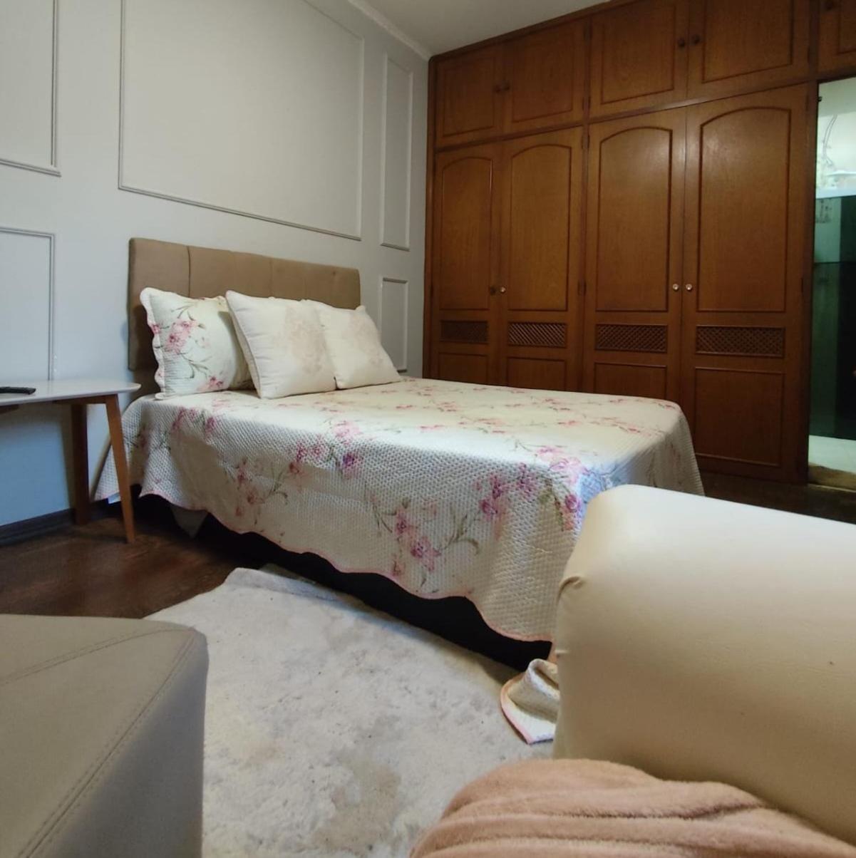 Habitación en casa particular Casa Colonial Com E Quartos Privativos - Residencial