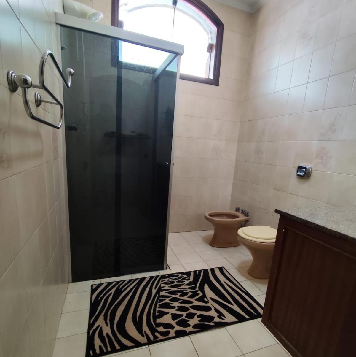 Casa Colonial Com E Quartos Privativos - Residencial Rio Claro (Sao Paulo)