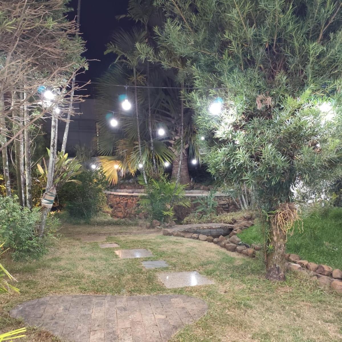 Casa Colonial Com E Quartos Privativos - Residencial