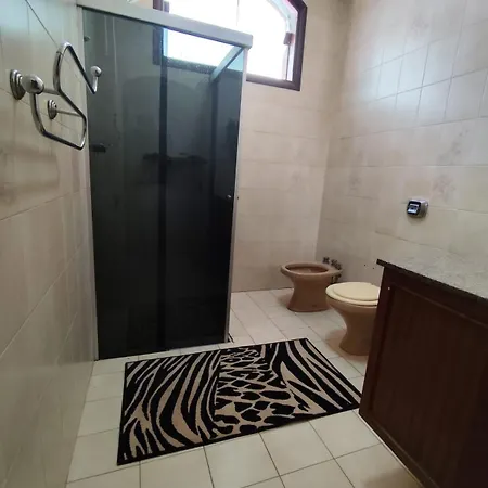 Casa Colonial Com Suites E Quartos Privativos - Hospedagem Residencial Rio Claro  Exterior photo