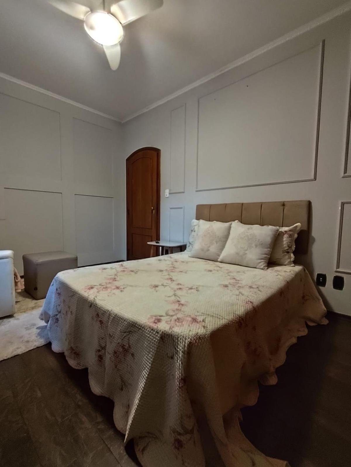 Homestay Casa Colonial Com E Quartos Privativos - Residencial Rio Claro (Sao Paulo)