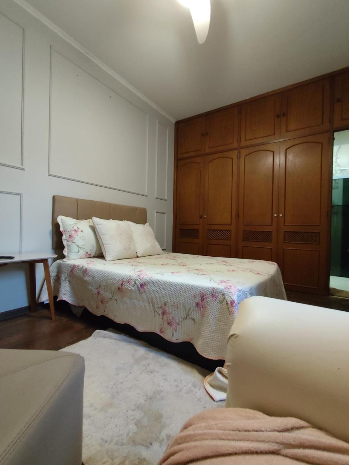 Casa Colonial Com E Quartos Privativos - Residencial Rio Claro (Sao Paulo)