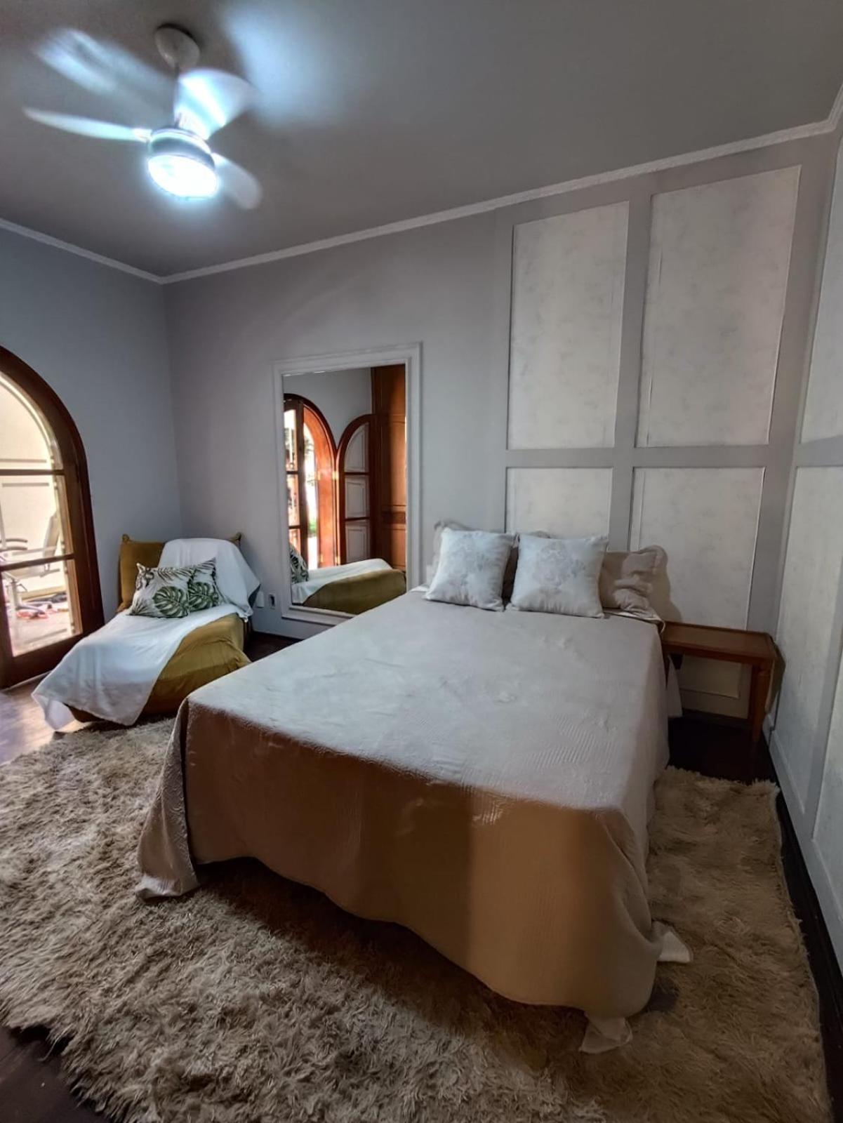 Casa Colonial Com E Quartos Privativos - Residencial *