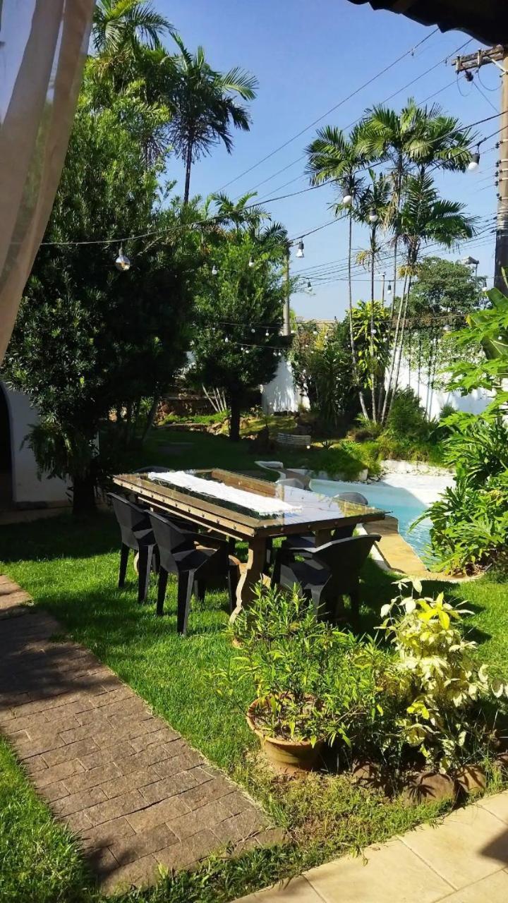 Casa Colonial Com E Quartos Privativos - Residencial *