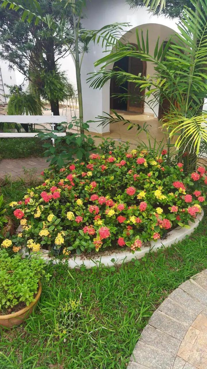 Homestay Casa Colonial Com E Quartos Privativos - Residencial Rio Claro (Sao Paulo)