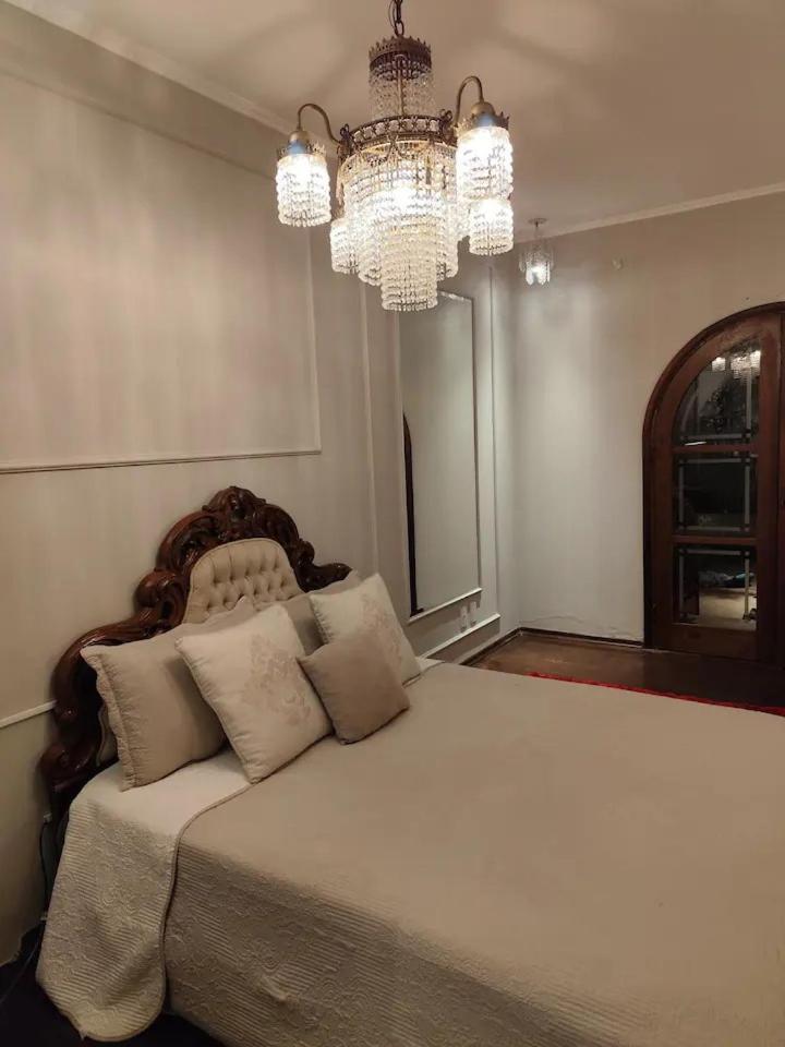 Casa Colonial Com E Quartos Privativos - Residencial Rio Claro (Sao Paulo)