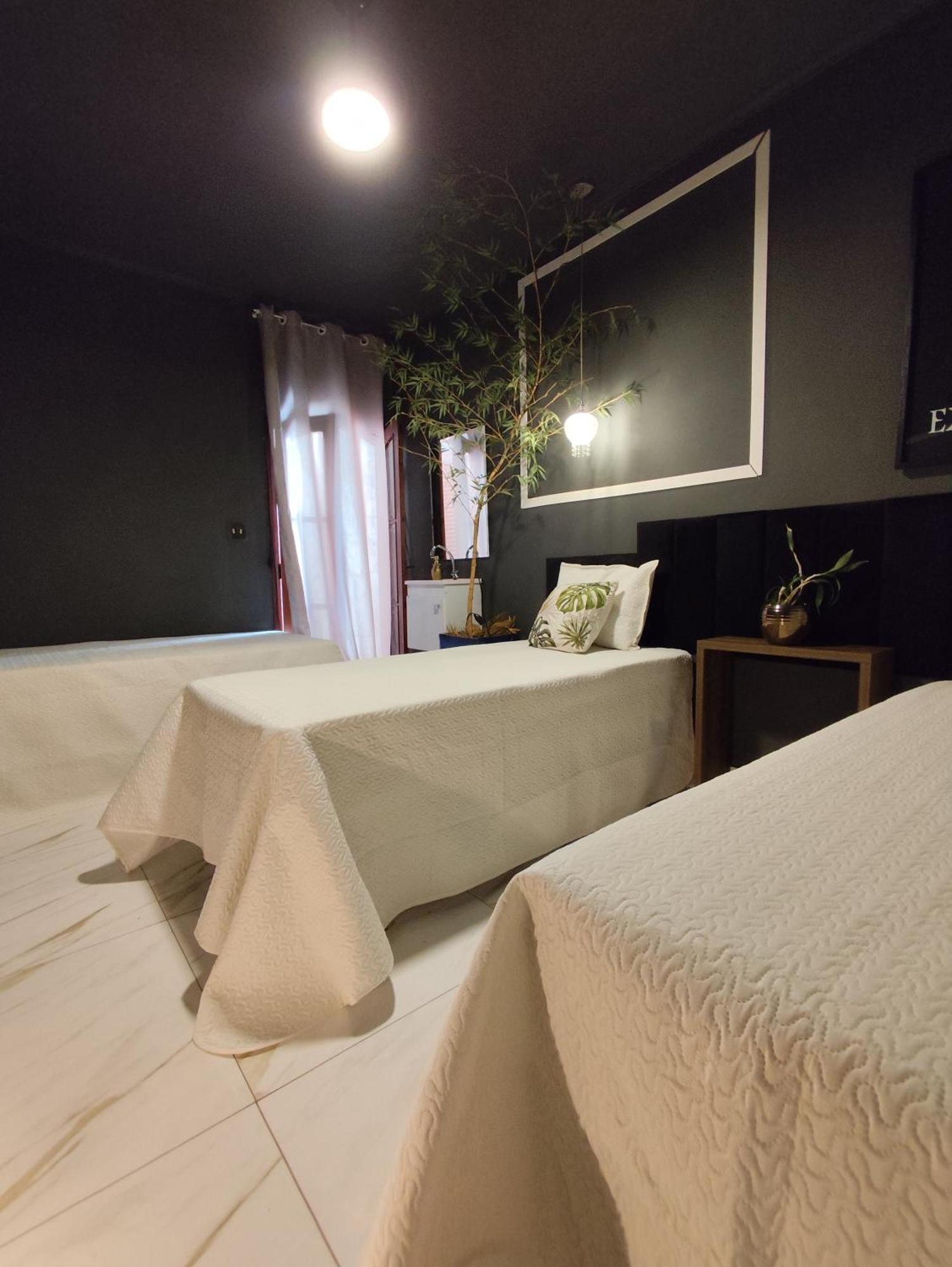 Casa Colonial Com E Quartos Privativos - Residencial Homestay