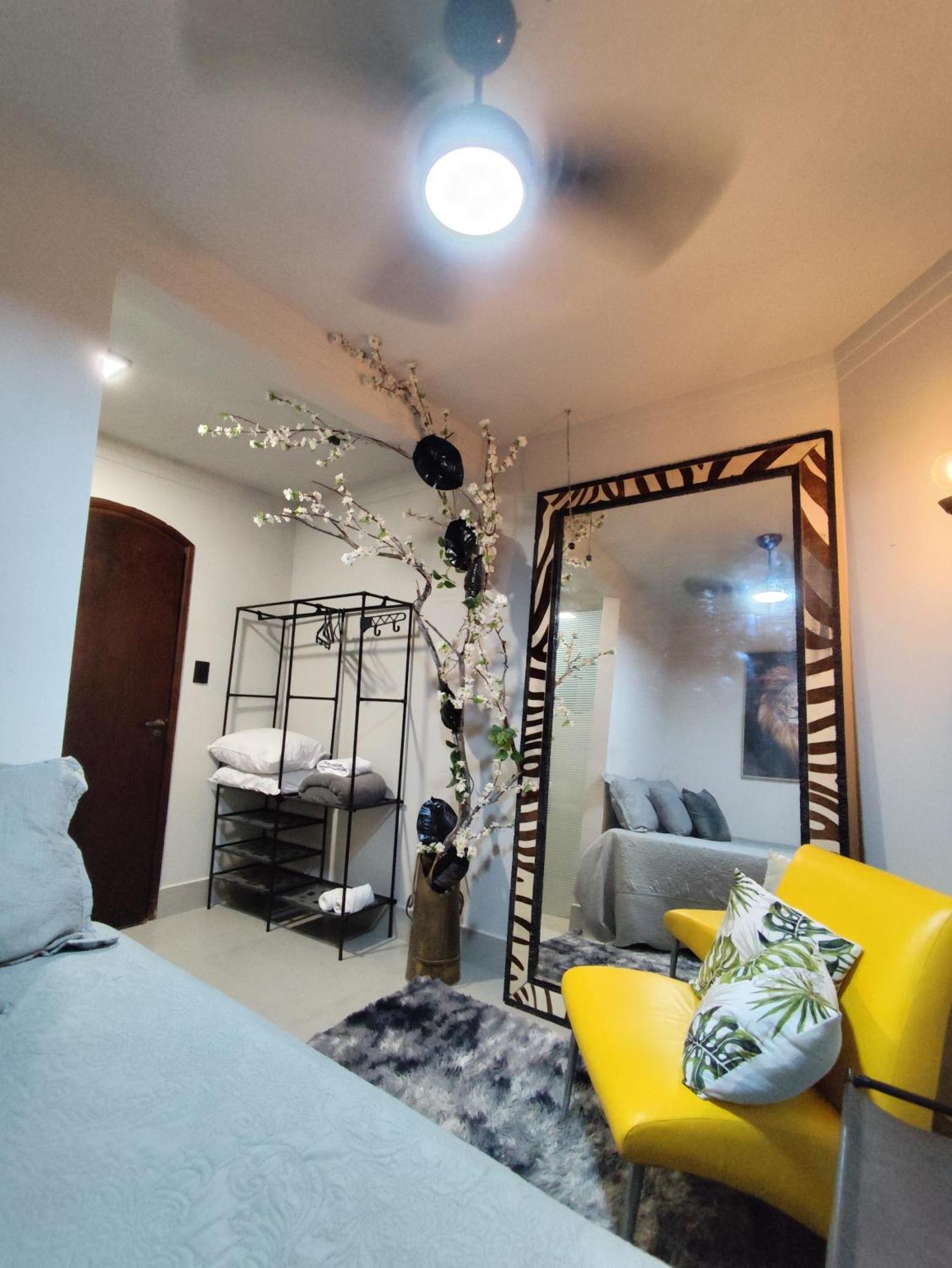 Homestay Casa Colonial Com E Quartos Privativos - Residencial Rio Claro (Sao Paulo)